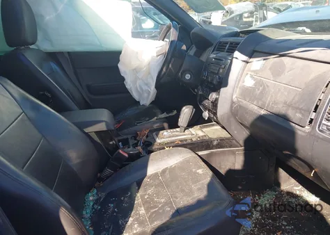 2012 Ford Escape Limited z USA, uszkodzony, nr VIN 1FMCU9EG7CKA50569